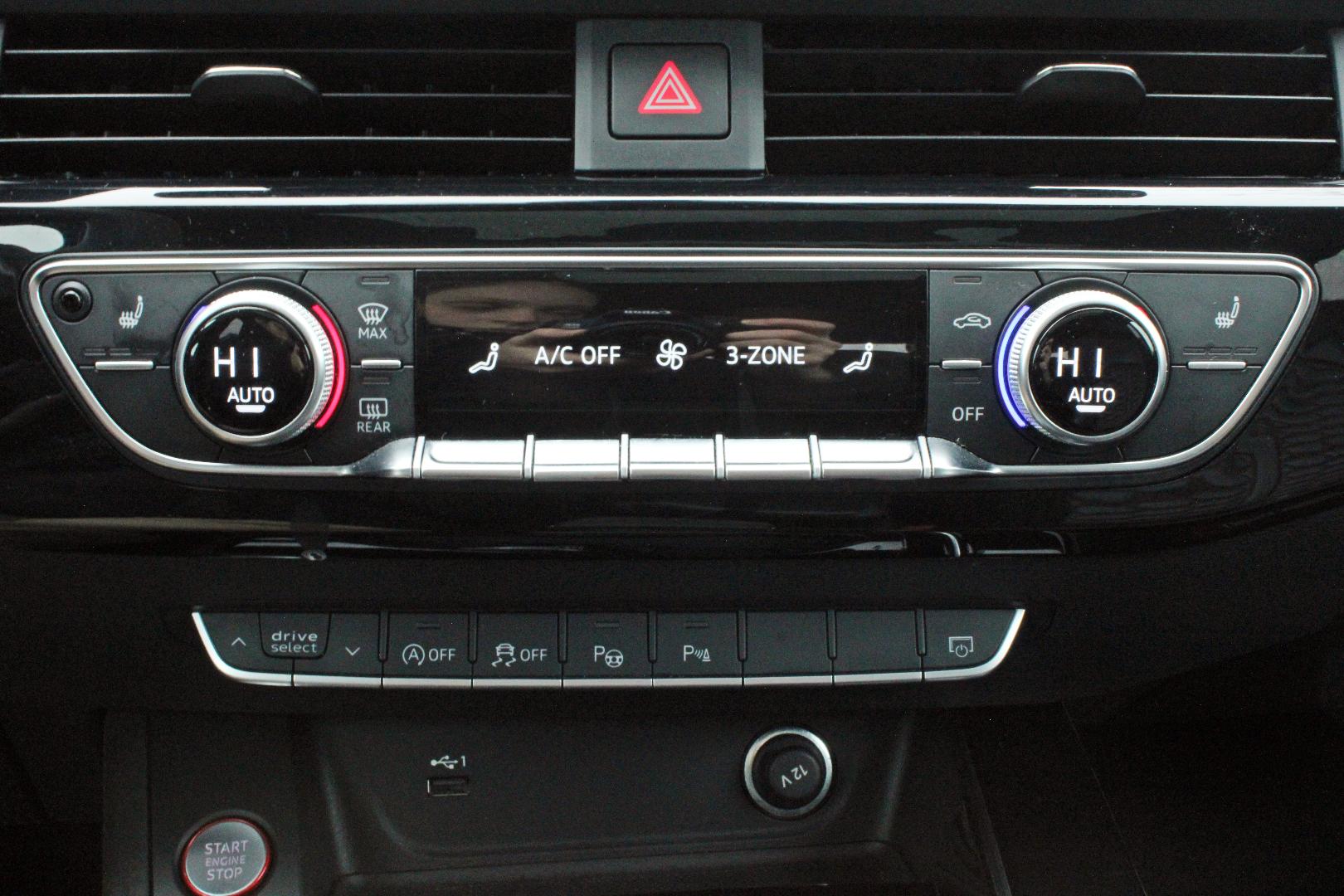 Image about Audi RS 4 Avant TFSI quattro tiptronic