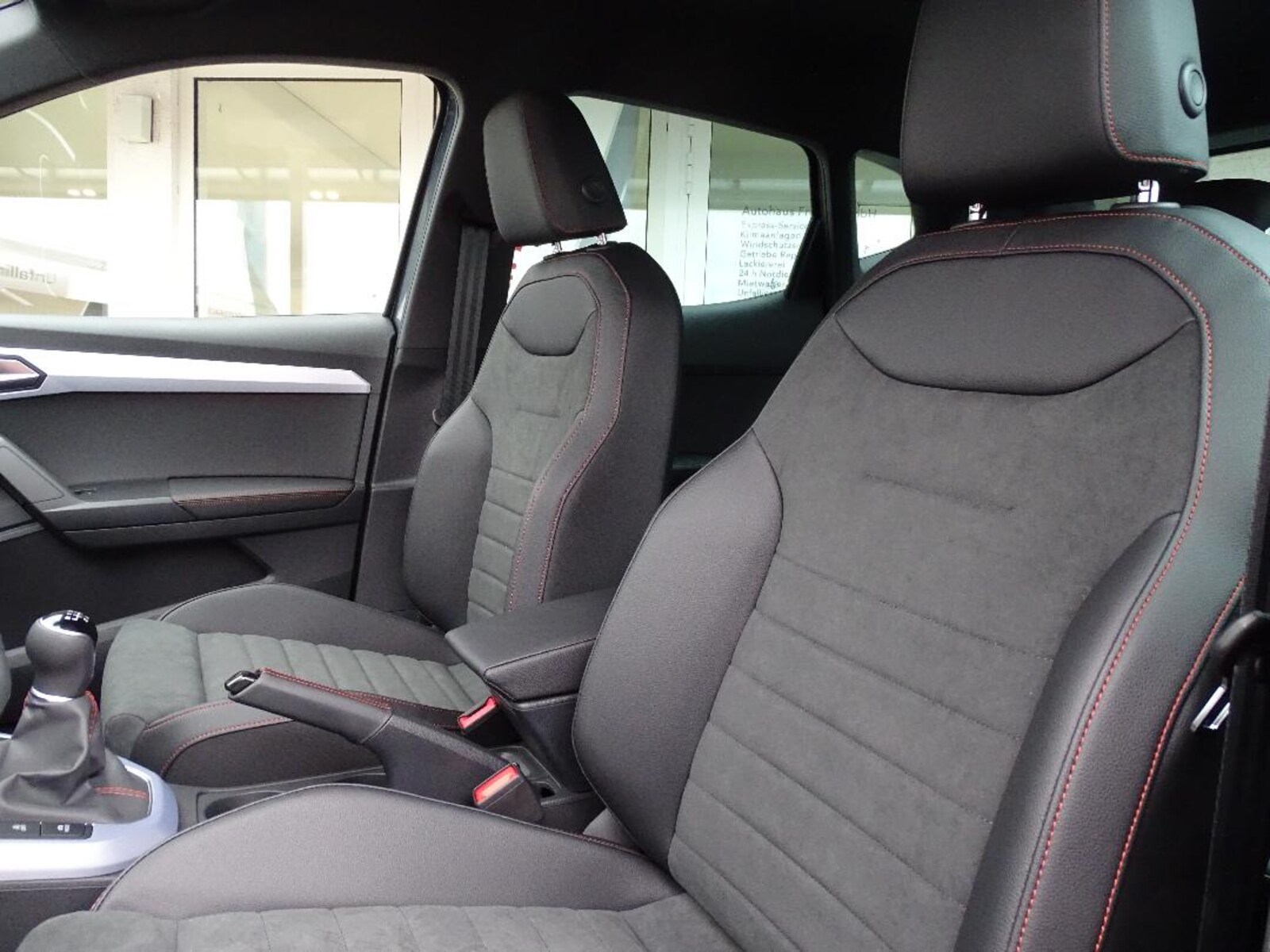 SEAT Arona – Bild 9
