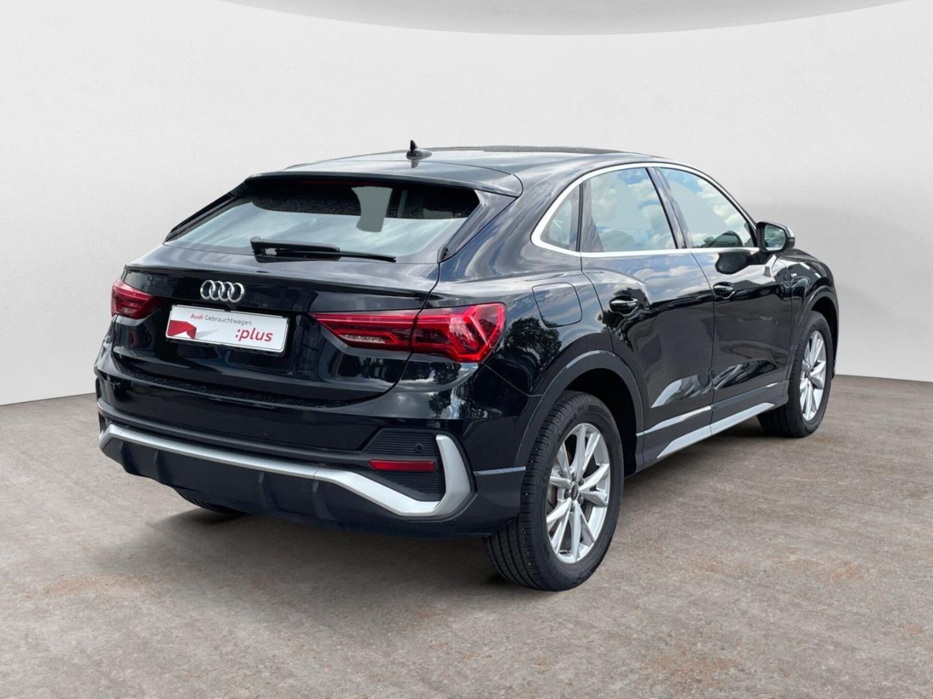 Audi Q3 Sportback S line