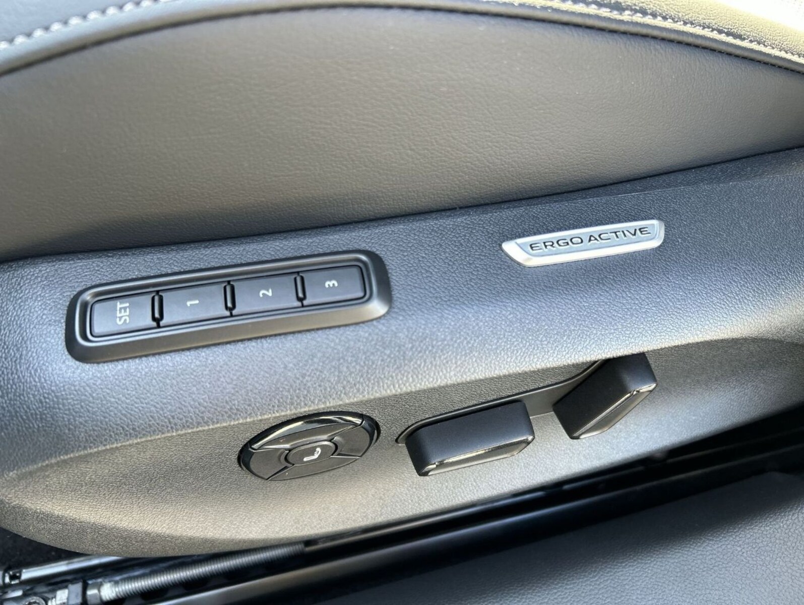 Volkswagen Passat – Bild 10