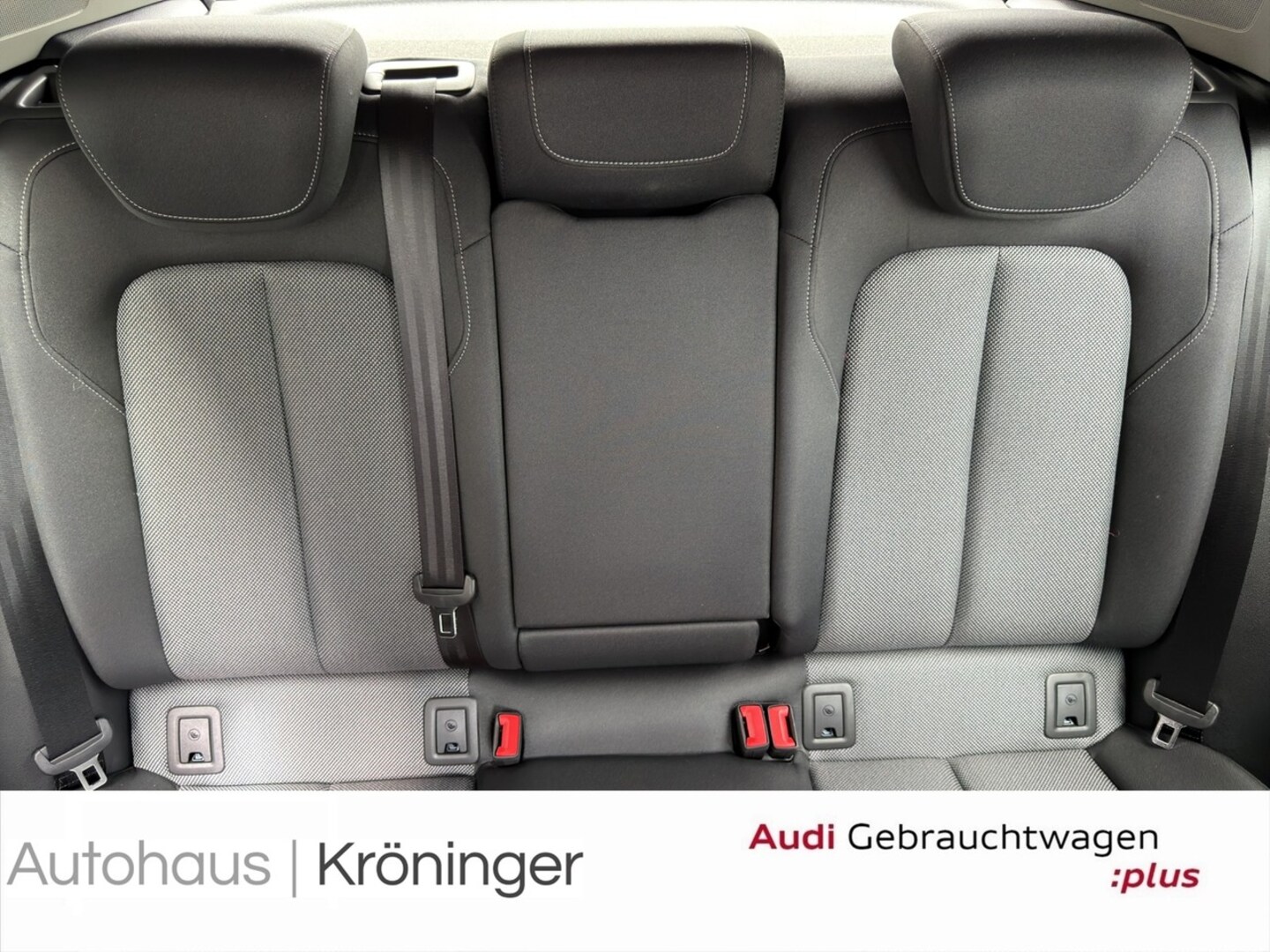 Bild über Audi Q2 advanced 30 TDI Schaltgetriebe - für weitere Informationen kontaktieren Sie den Audi Partner