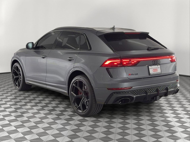 2026 Audi RS Q8 SUV performance