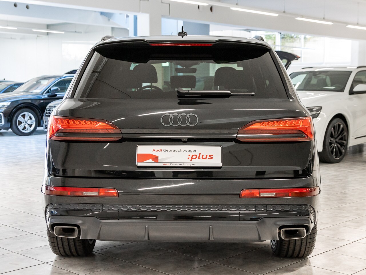 Image about Audi Q7 SUV TFSI e S line 55 TFSI e quattro tiptronic