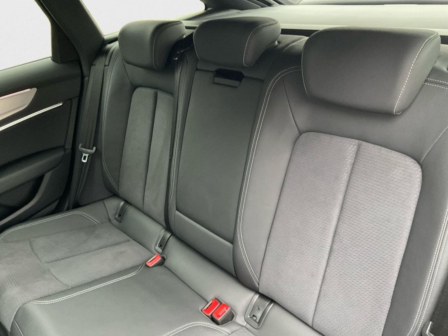 Image about Audi A6 Avant S line 40 TDI S tronic