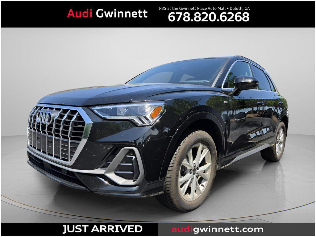 2025 Audi Q3 45 TFSI S Line Premium quattro's photo