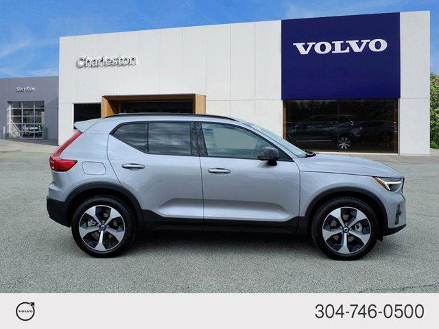 2026 Volvo XC40