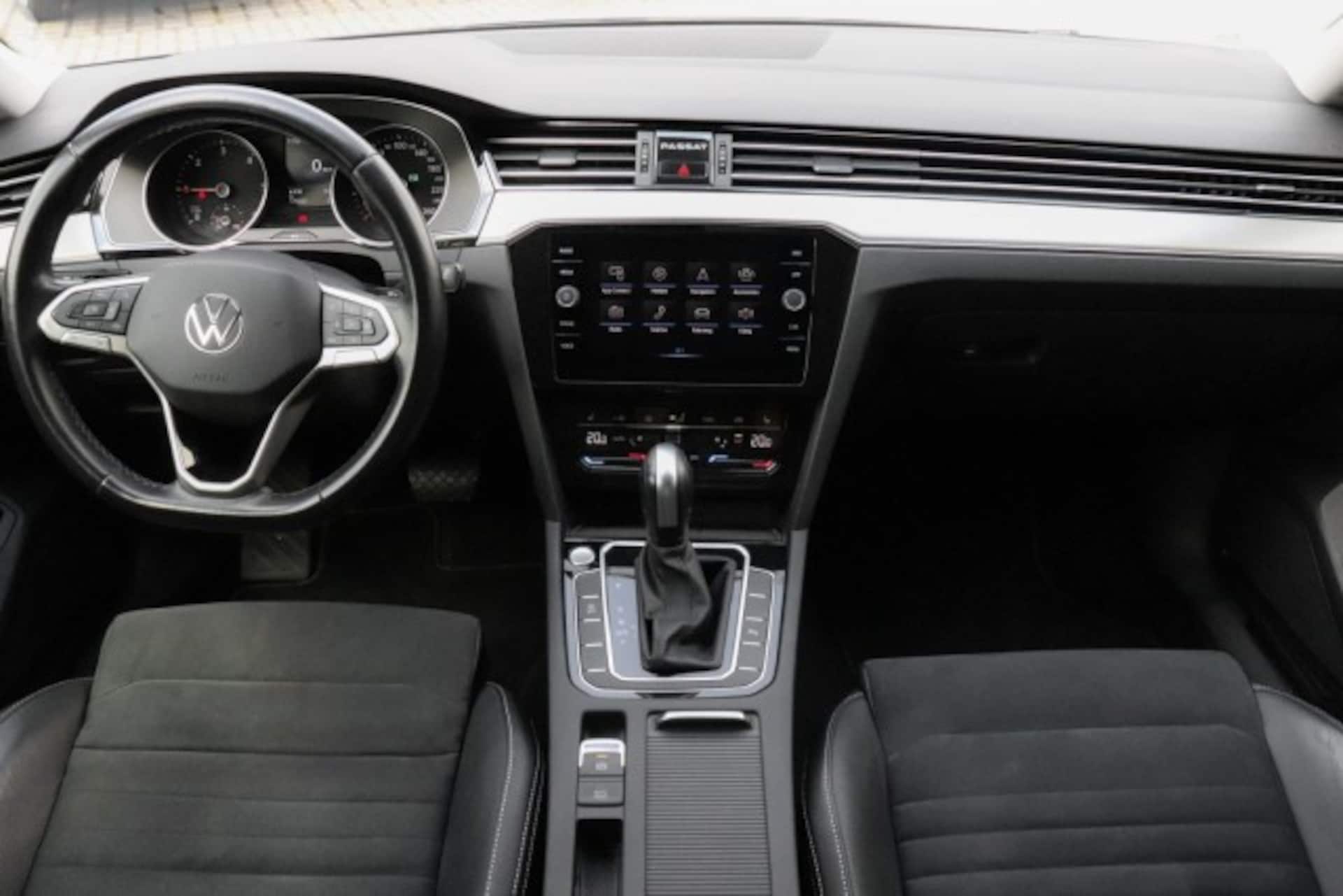 Volkswagen Passat Variant Elegance