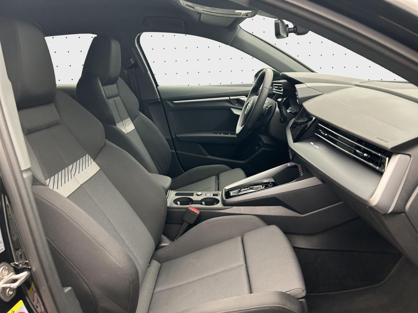 Bild über Audi A3 Sportback S line 35 TDI S tronic - für weitere Informationen kontaktieren Sie den Audi Partner