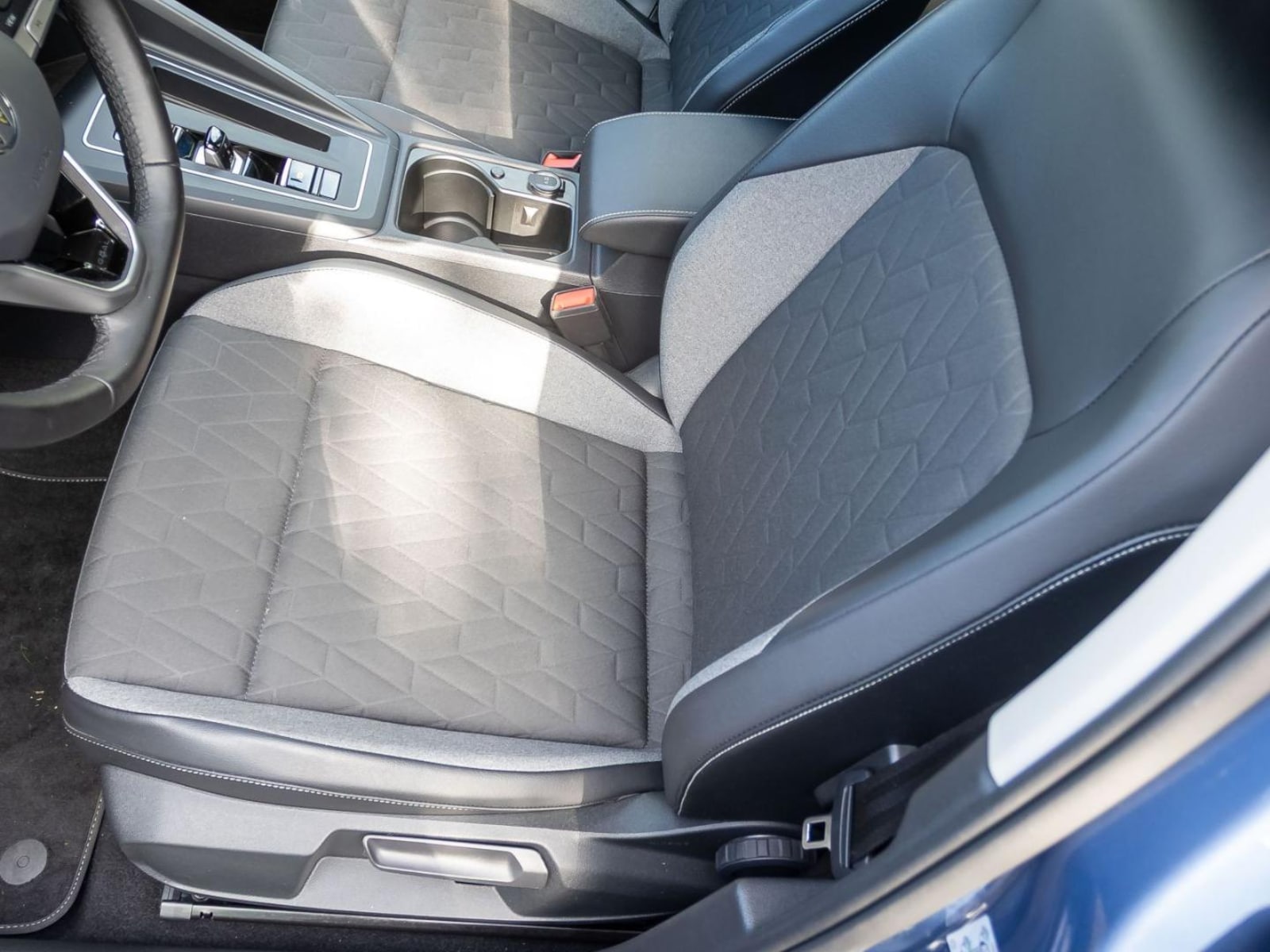 Volkswagen Golf – Bild 12
