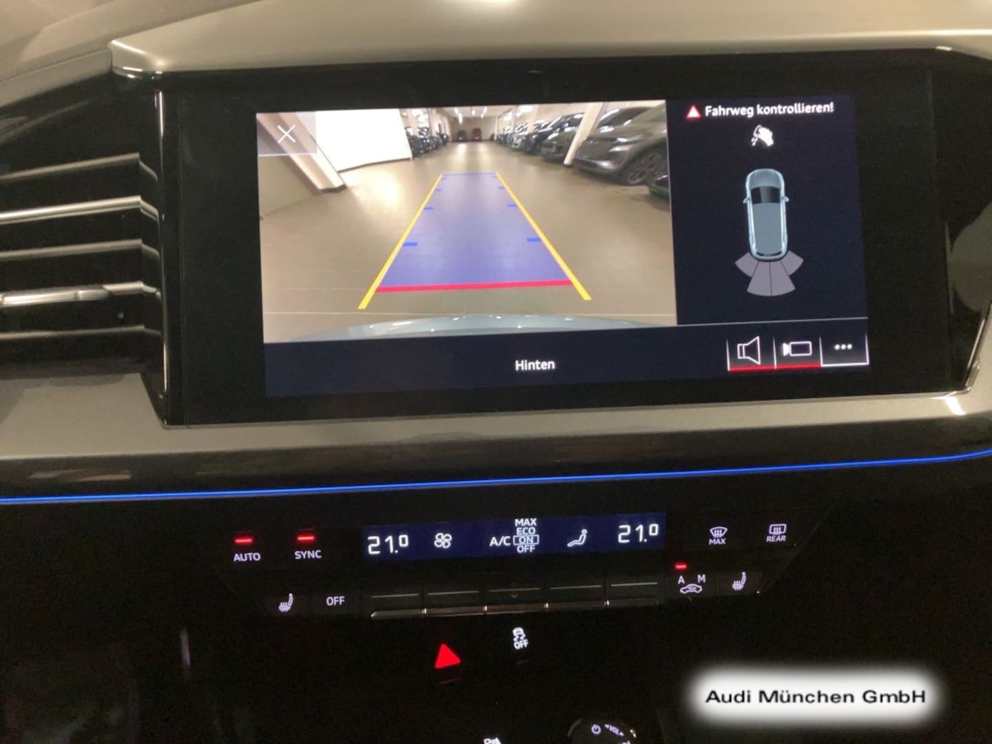 Bild über Audi Q4 e-tron 40 e-tron - für weitere Informationen kontaktieren Sie den Audi Partner