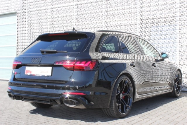 Image about Audi RS 4 Avant TFSI quattro tiptronic