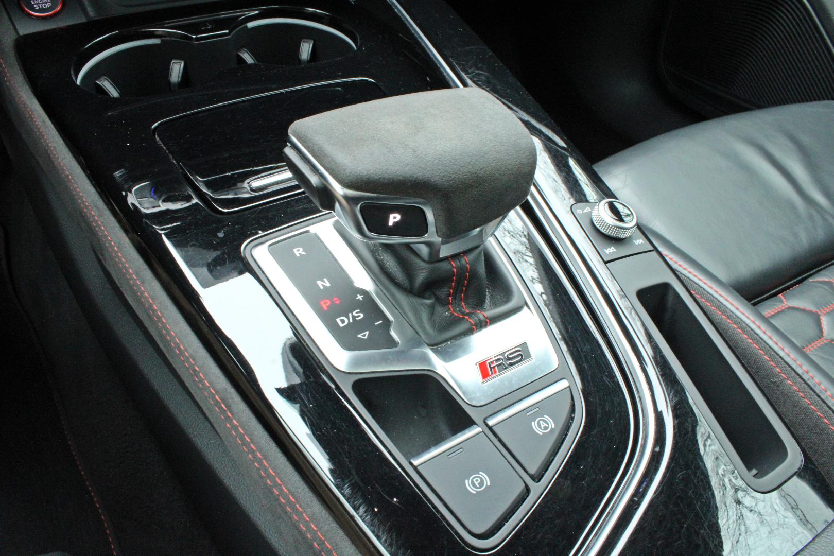 Image about Audi RS 4 Avant TFSI quattro tiptronic