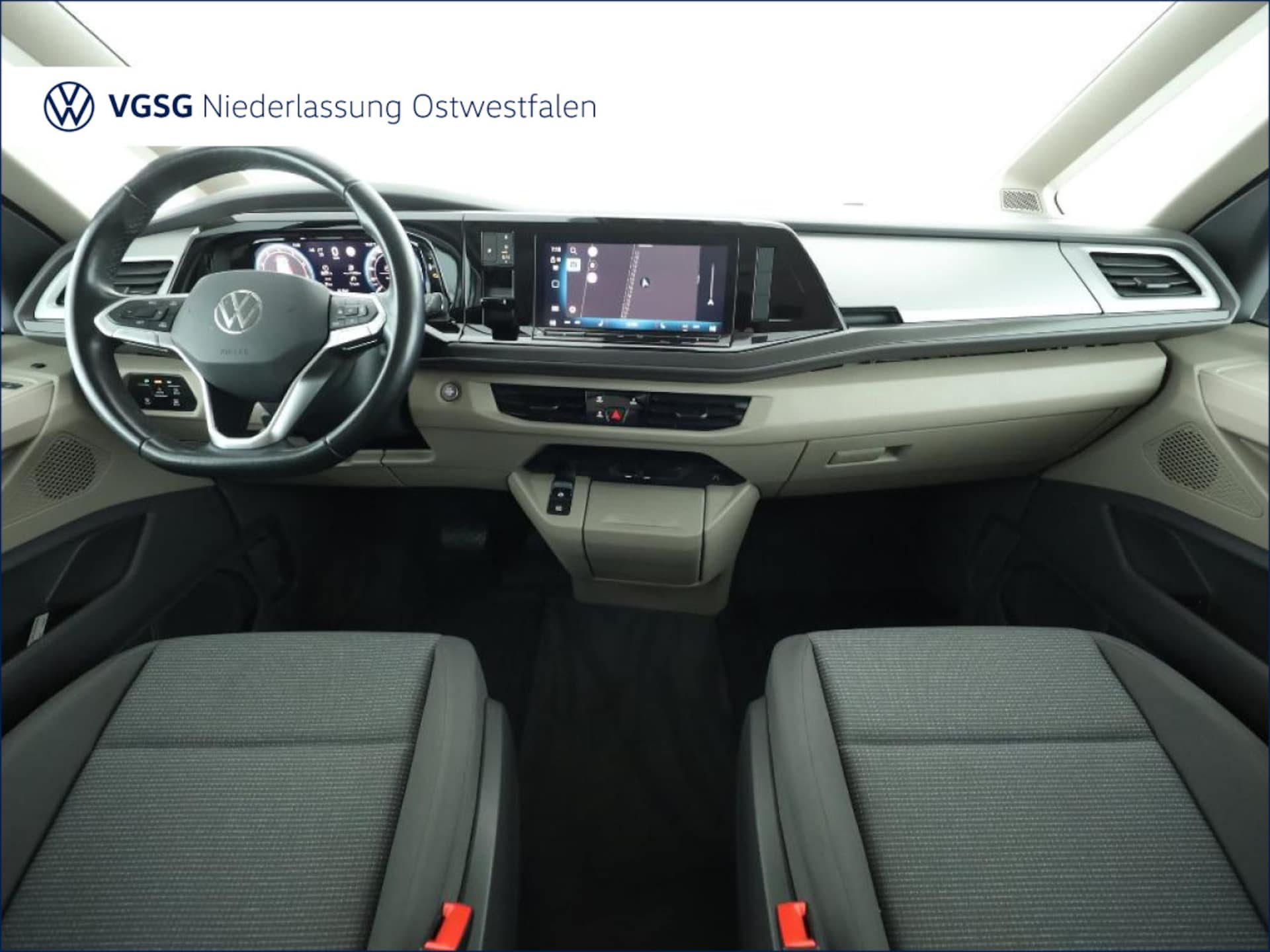Volkswagen Multivan Langversion Basis-Modell