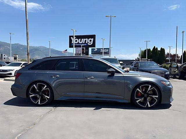 2022 Audi RS6 Avant