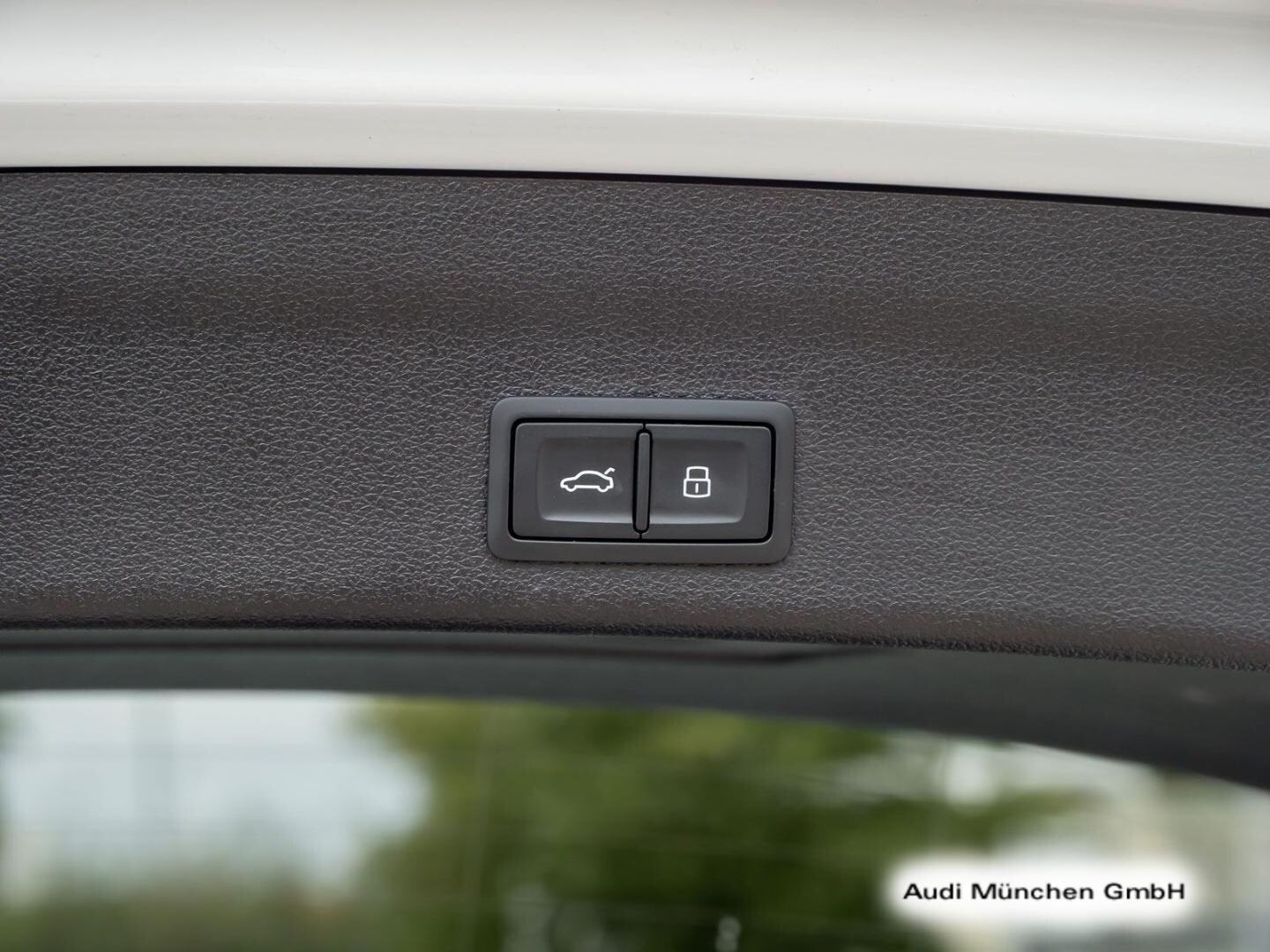 Bild über Audi S6 Avant TDI quattro tiptronic - für weitere Informationen kontaktieren Sie den Audi Partner