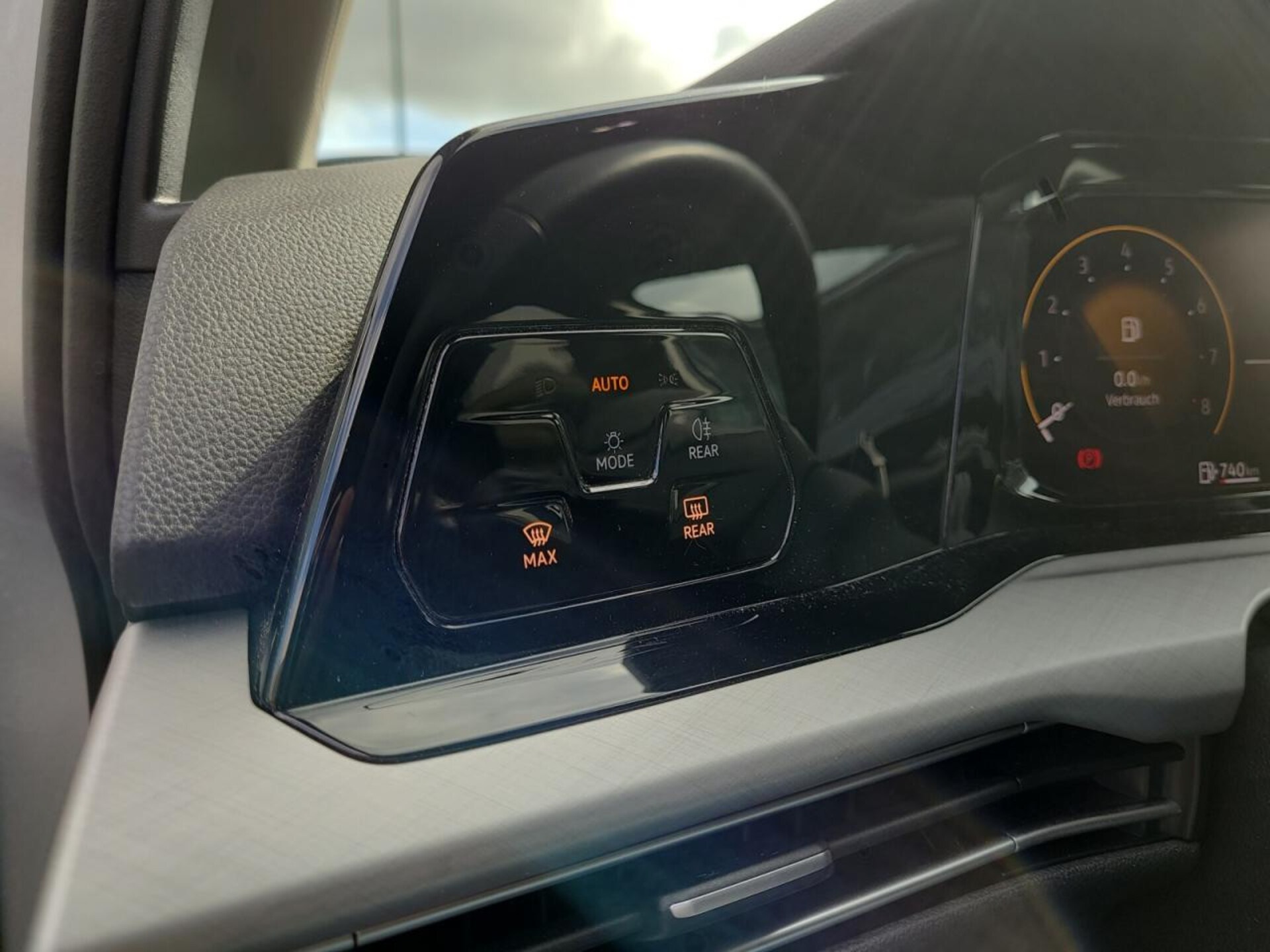 Volkswagen Golf Life