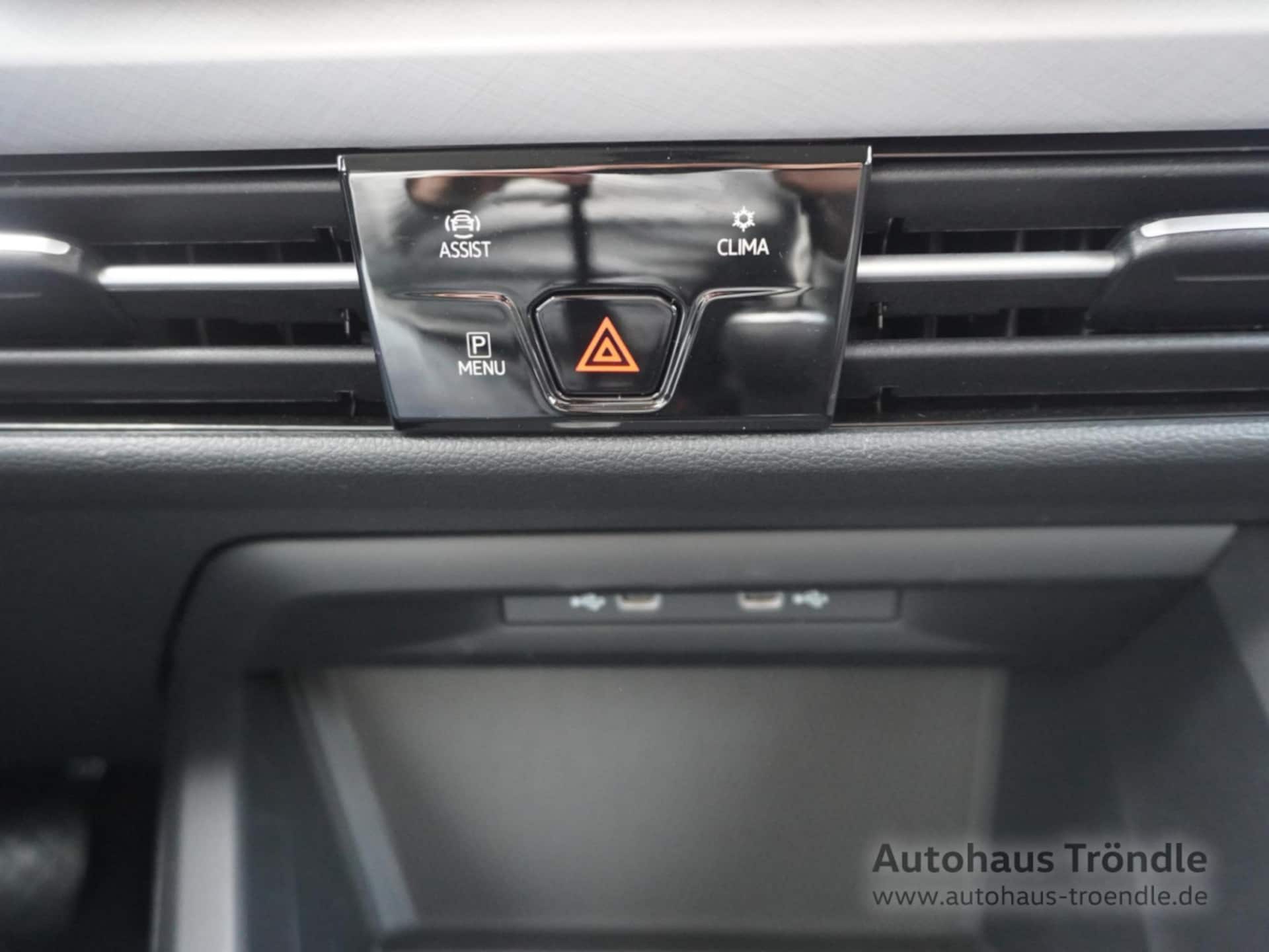 Volkswagen Golf Life