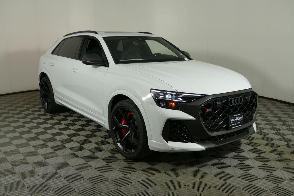 2026 Audi RS Q8 -'s photo