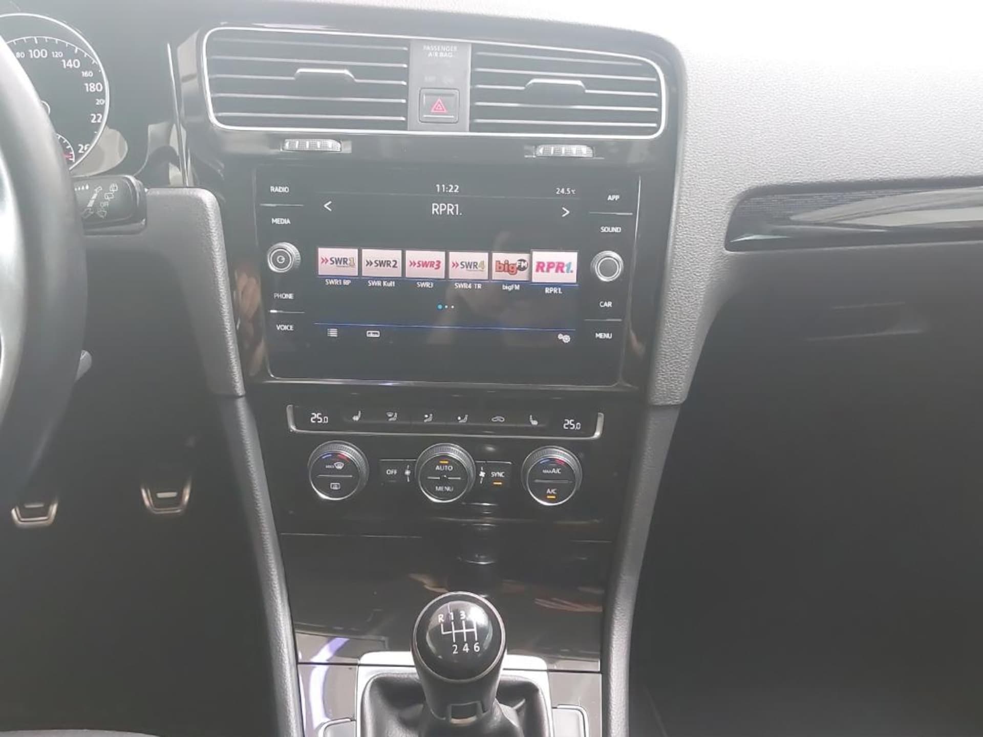 Volkswagen Golf SOUND