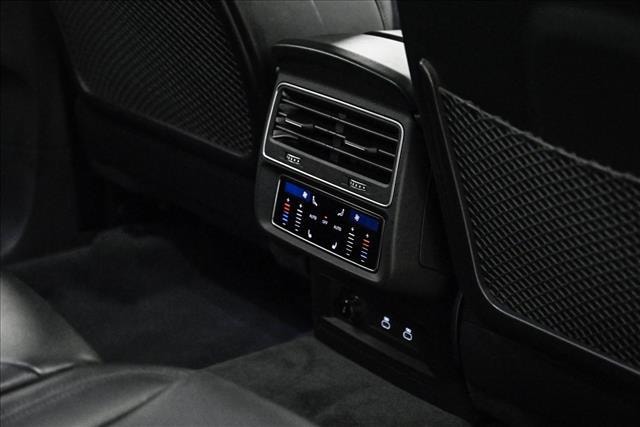 2026 Audi RS Q8 Base - Photo 18