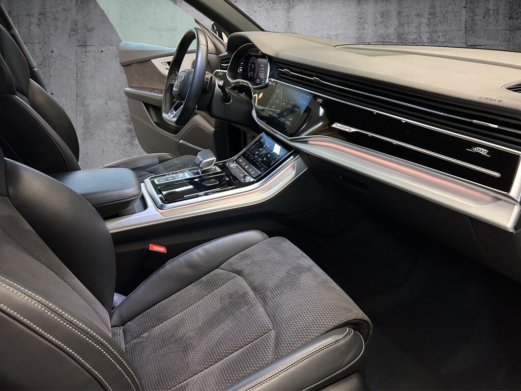 Image about Audi Q8 TFSI e 55 TFSI e quattro tiptronic