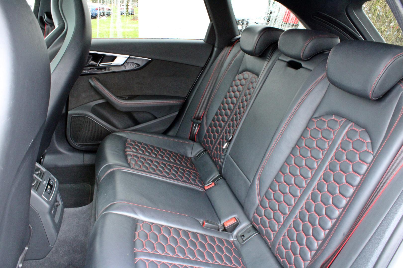 Image about Audi RS 4 Avant TFSI quattro tiptronic