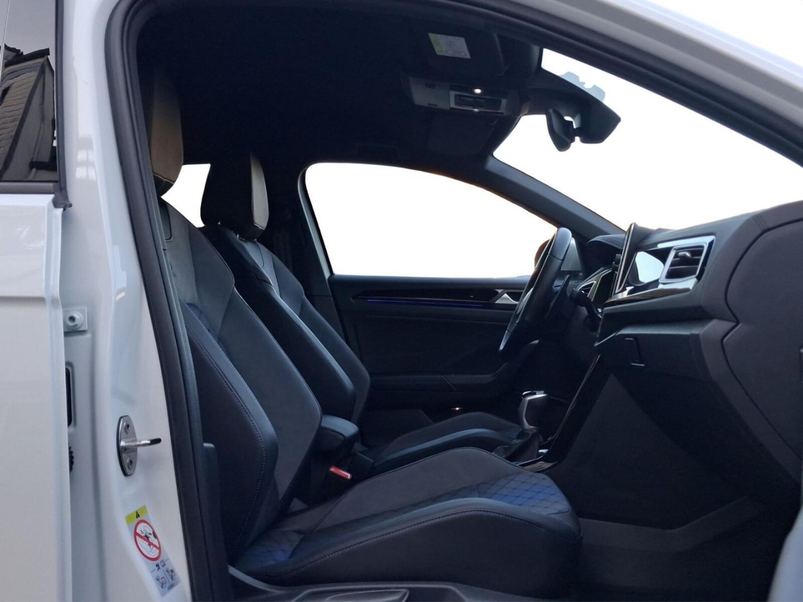 Volkswagen T-Roc – Bild 14