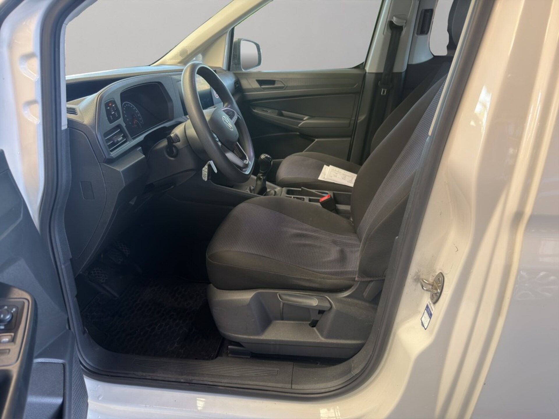 Volkswagen Caddy Kombi Basis-Modell