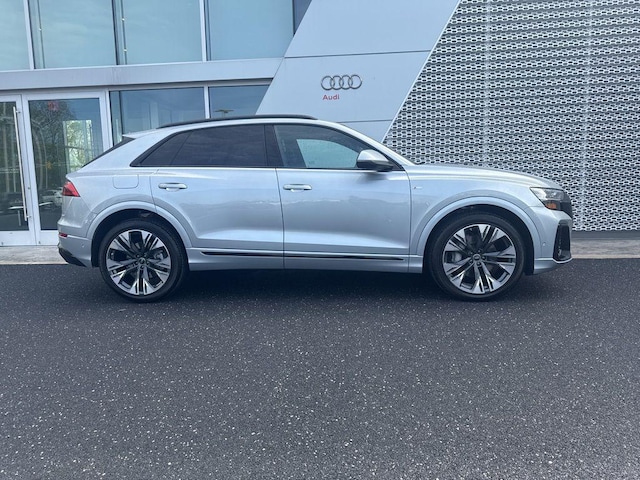 2026 Audi Q8