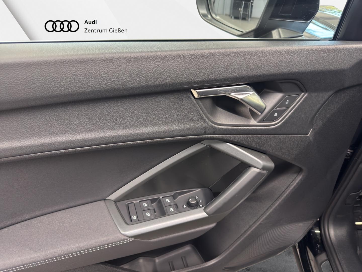 Bild über Audi Q3 Sportback S line 35 TDI S tronic - für weitere Informationen kontaktieren Sie den Audi Partner