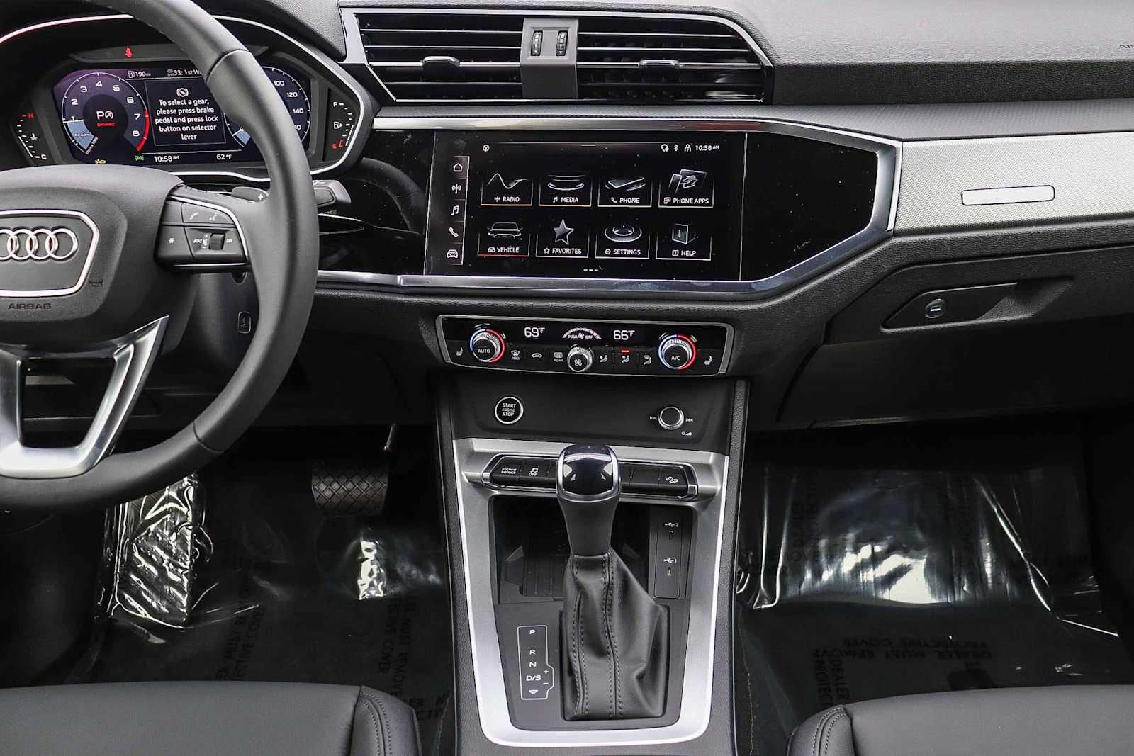 2025 Audi Q3 S Line Premium - Photo 15