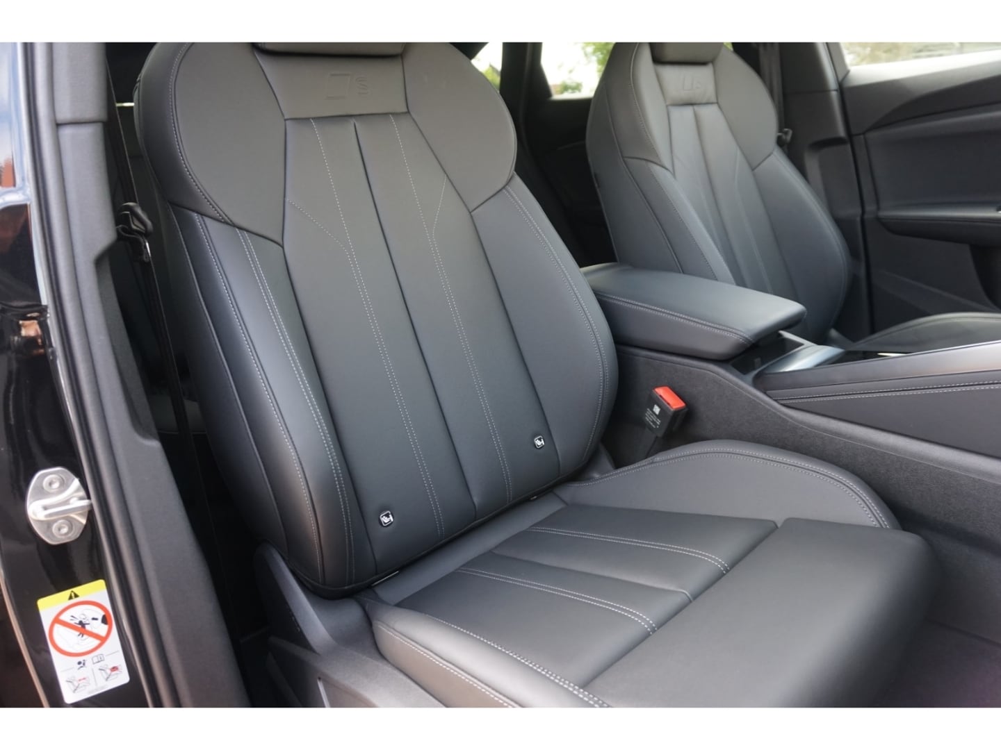 Bild über Audi Q5 Sportback TDI quattro 150 kW S tronic - für weitere Informationen kontaktieren Sie den Audi Partner