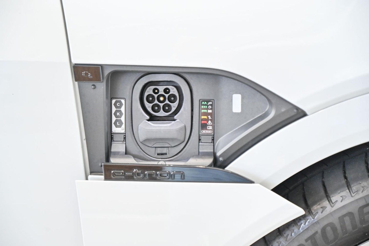 Image about Audi Q8 e-tron 50 e-tron quattro