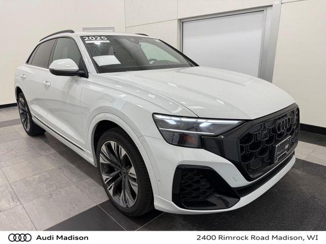 2025 Audi Q8 55 Premium Plus Tiptonic quattro's photo