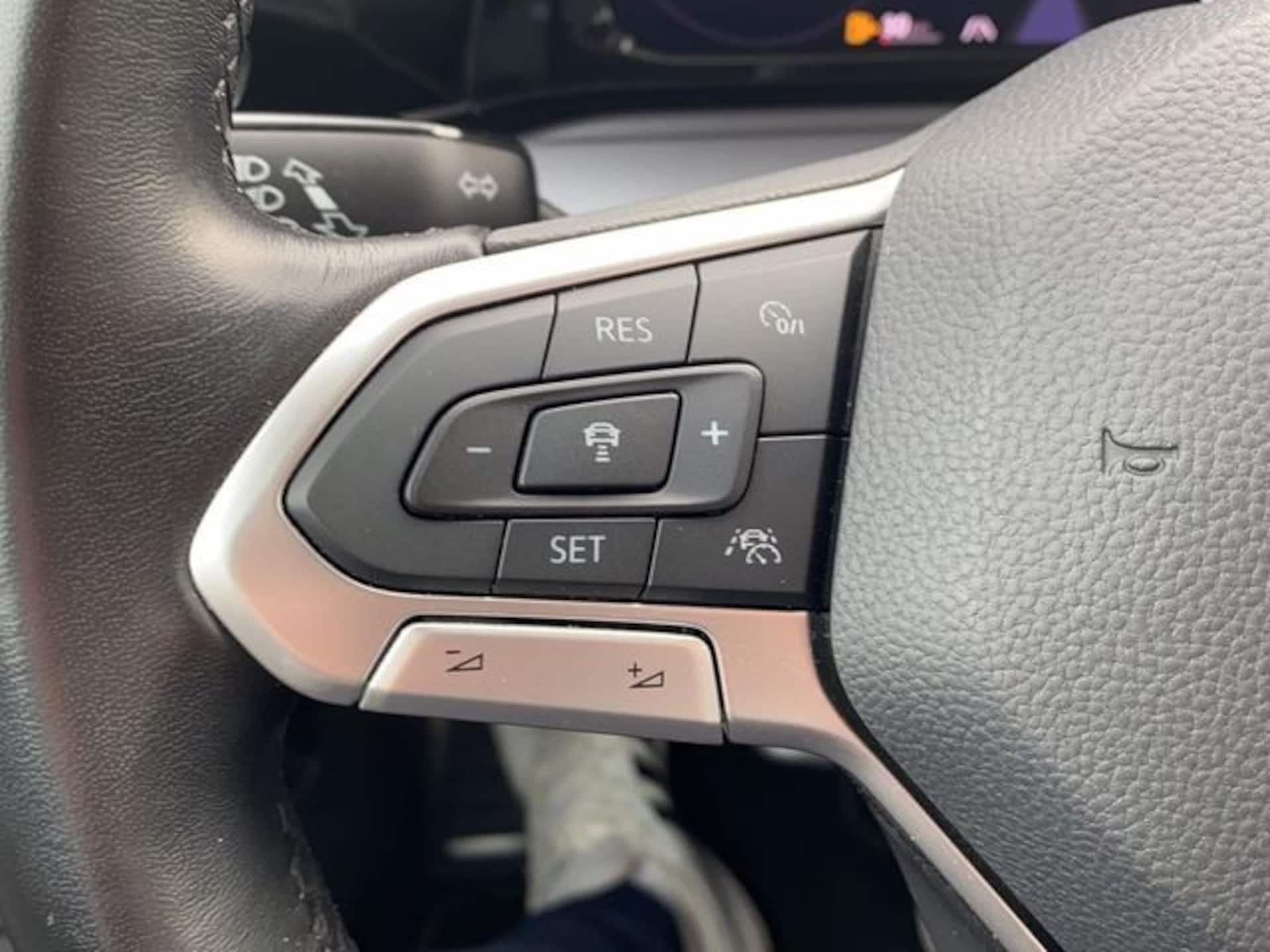 Volkswagen Golf Active
