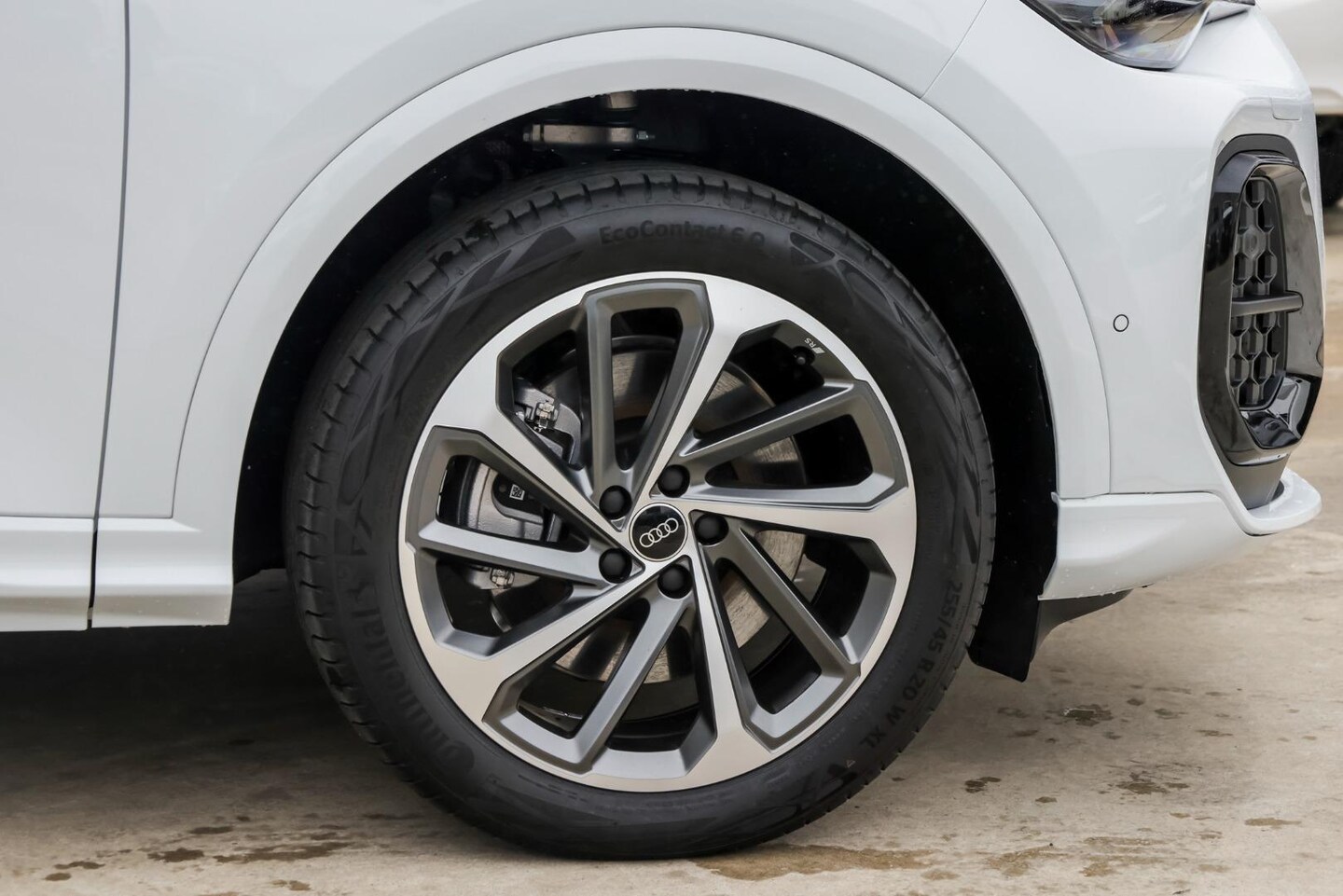 Image about Audi Q5 SUV TDI quattro 150 kW sport
