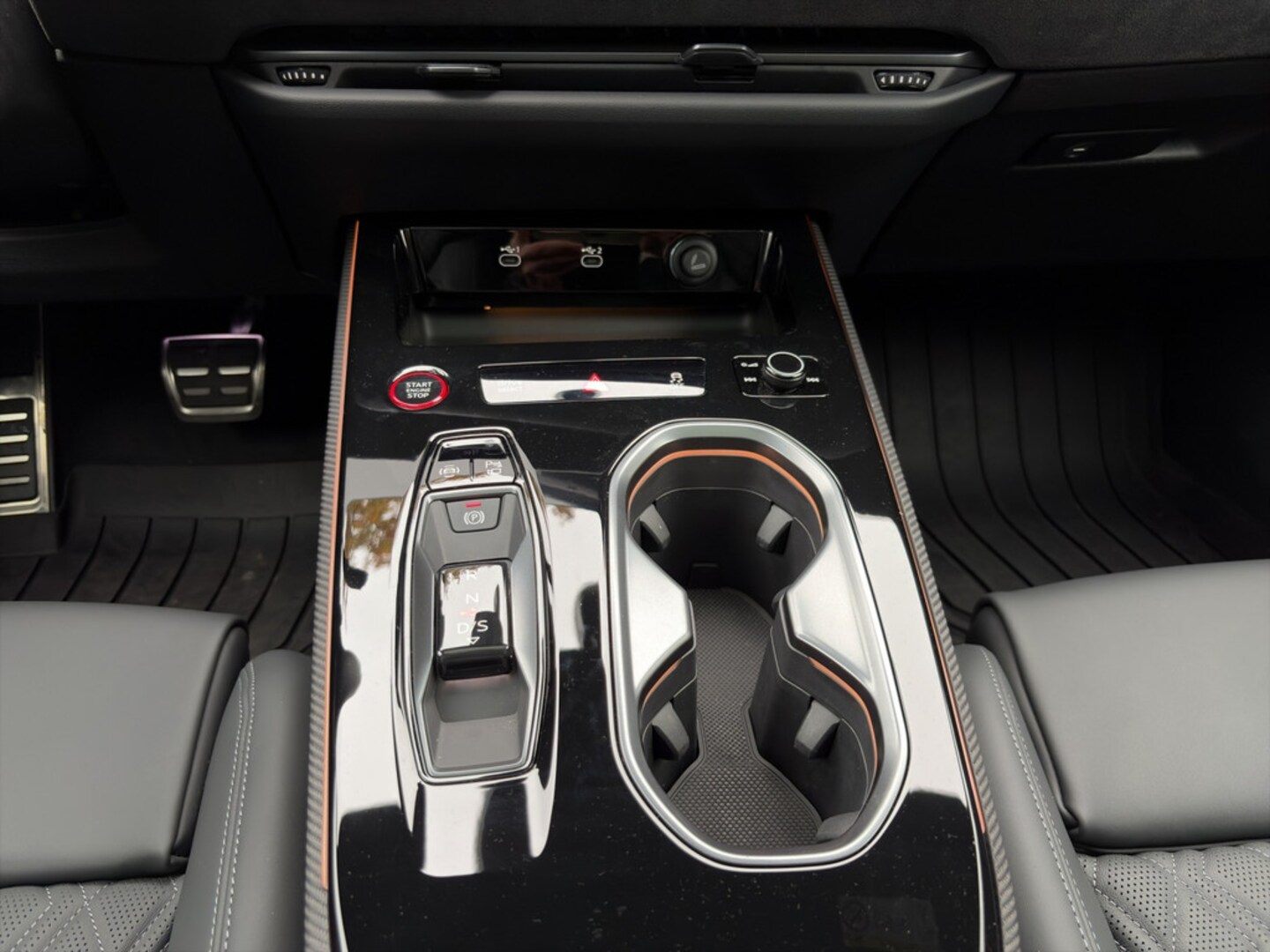 Bild über Audi A6 Avant TFSI quattro 270 kW S tronic - für weitere Informationen kontaktieren Sie den Audi Partner