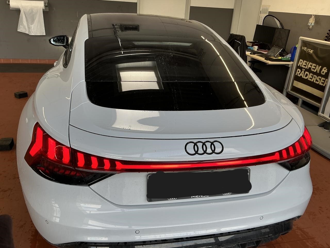 Image about Audi e-tron GT e-tron quattro