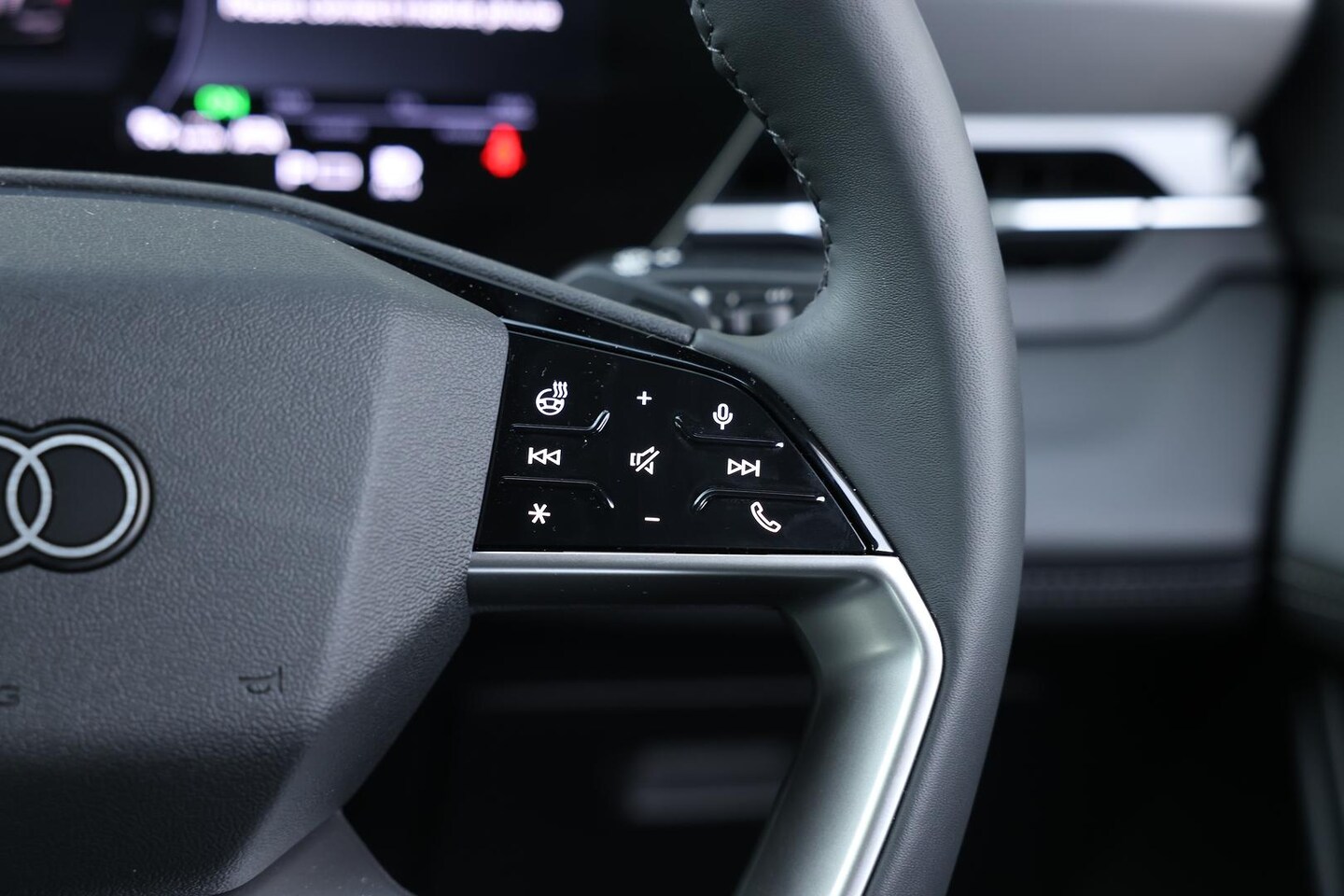 Image about Audi Q6 Sportback e-tron e-tron