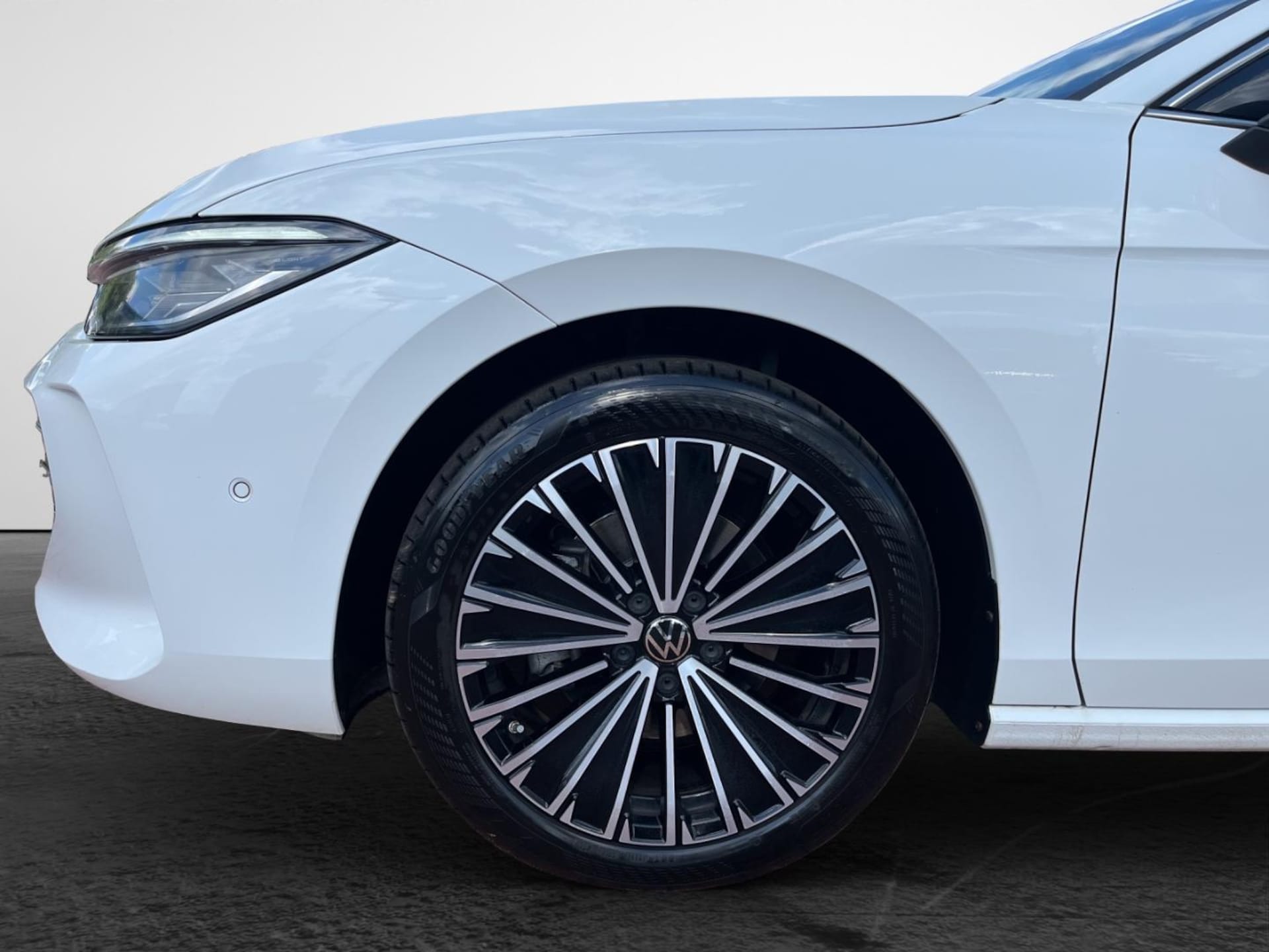 Volkswagen Passat Elegance