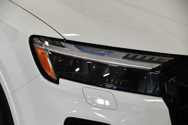 2025 Audi SQ7