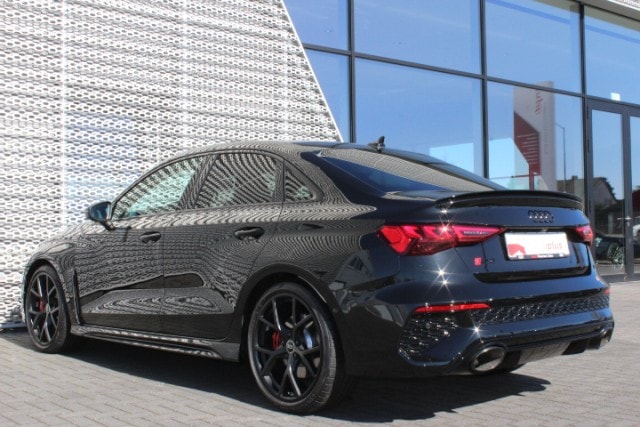 Image about Audi RS 3 Limousine TFSI quattro S tronic