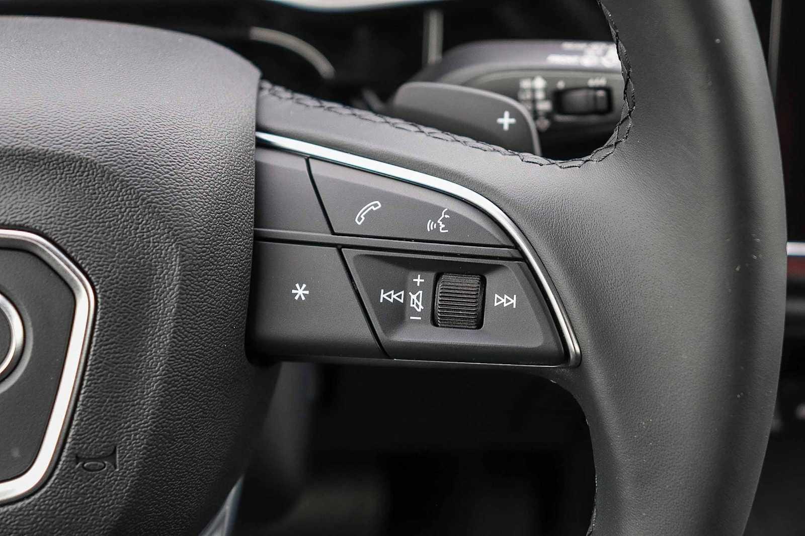 2025 Audi Q3 S Line Premium - Photo 19