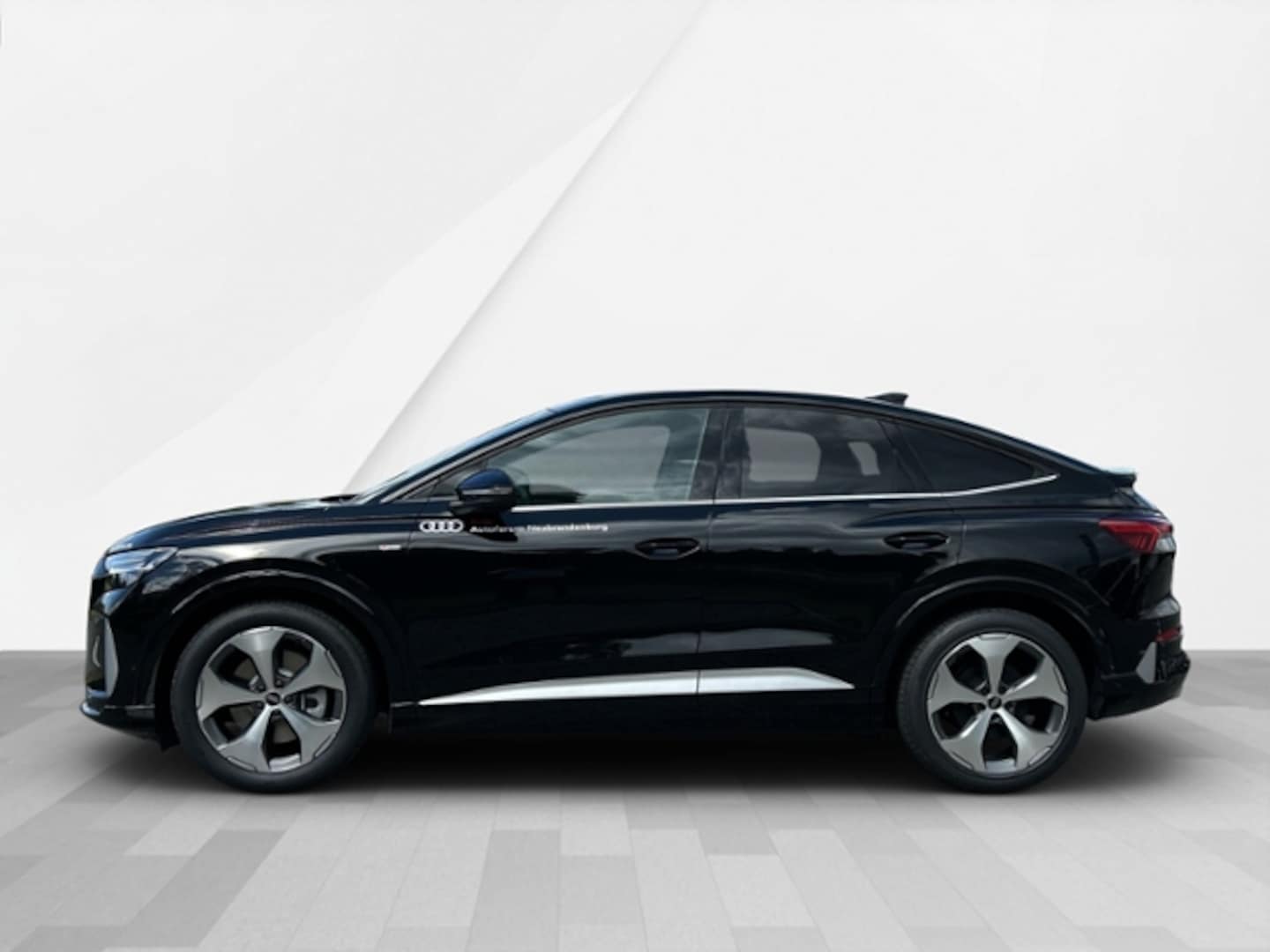 Bild über Audi Q4 Sportback e-tron e-tron quattro 220 kW - für weitere Informationen kontaktieren Sie den Audi Partner