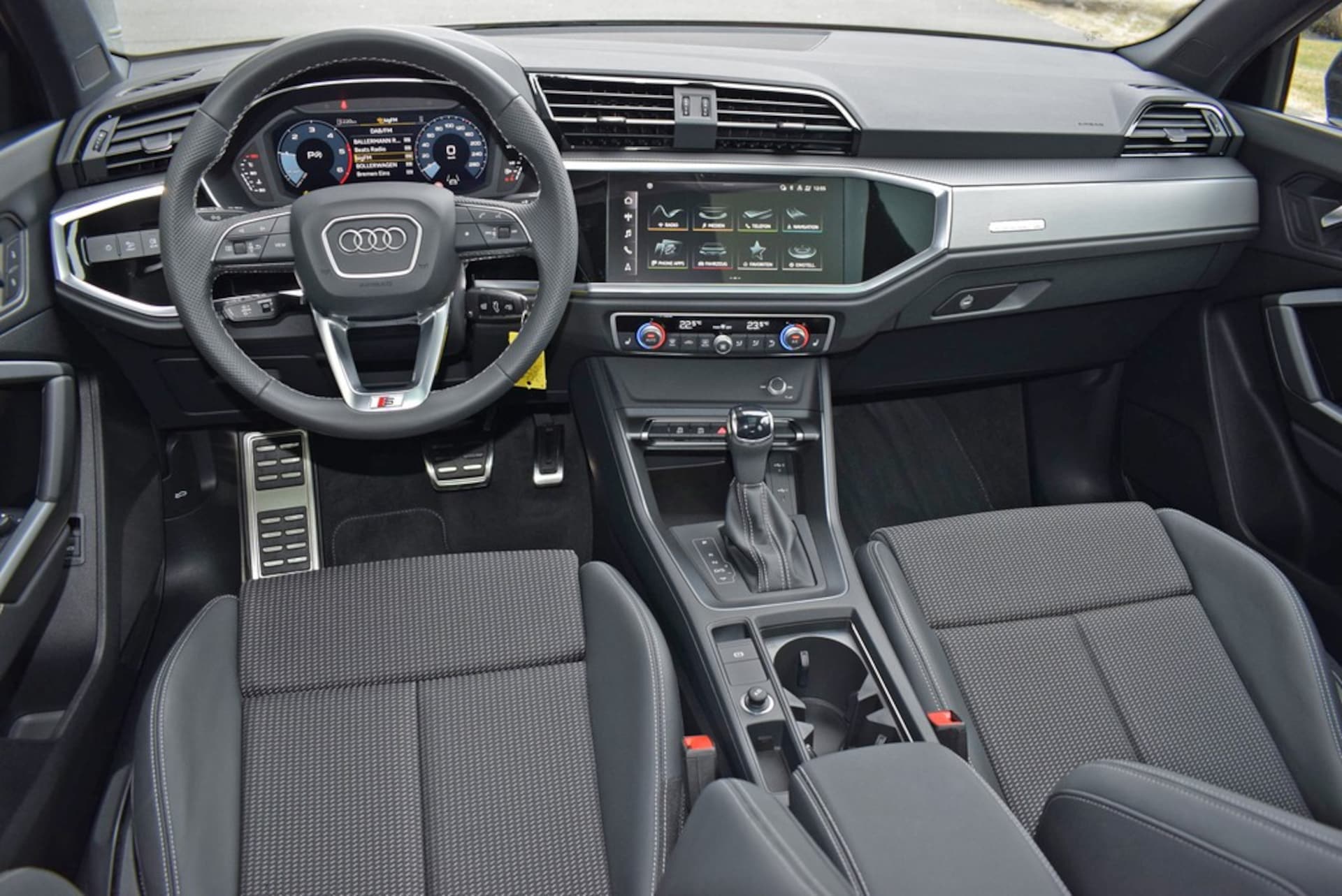 Audi Q3 SUV S line