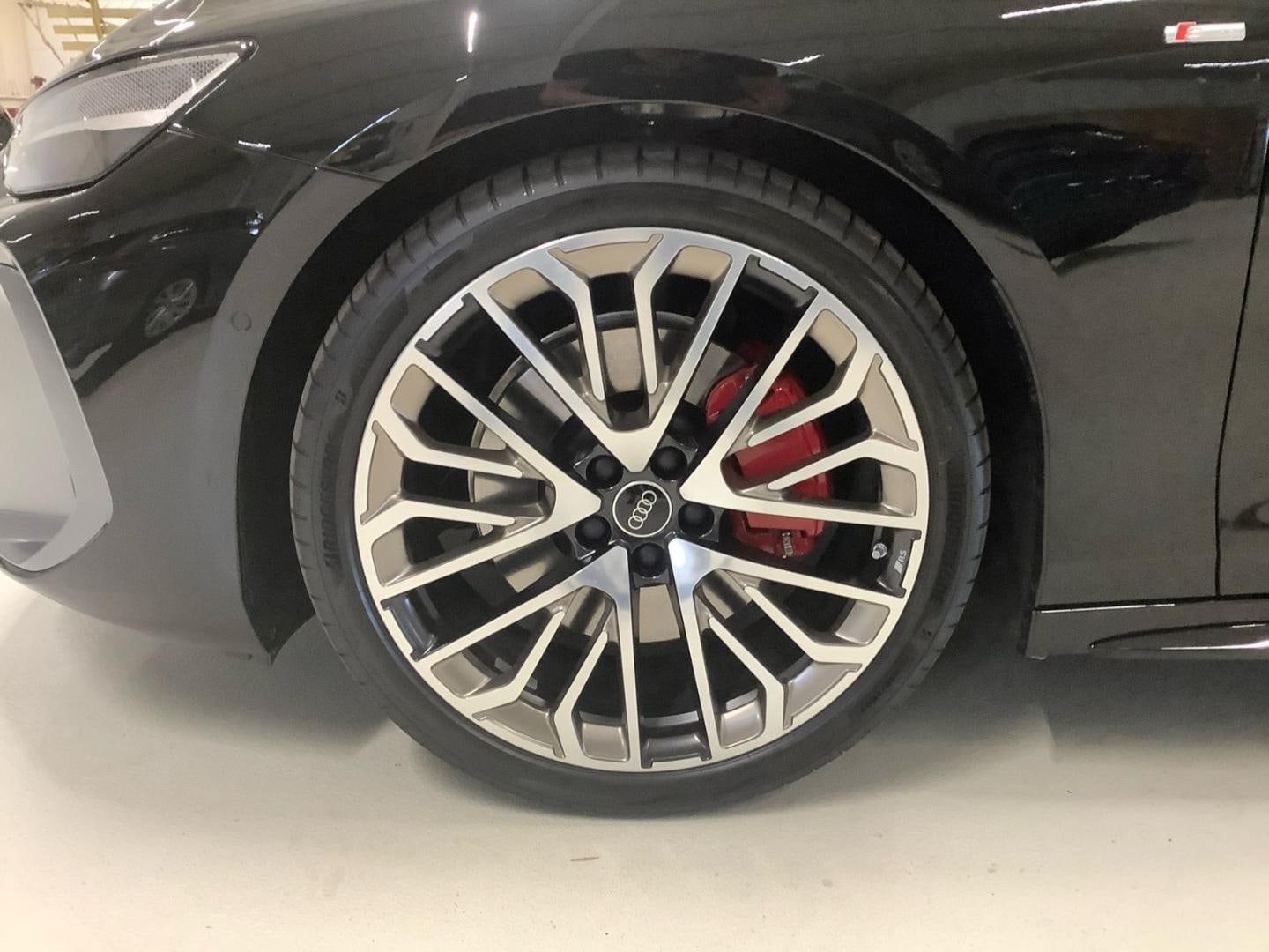 Bild über Audi A6 Avant TFSI quattro 270 kW S tronic - für weitere Informationen kontaktieren Sie den Audi Partner