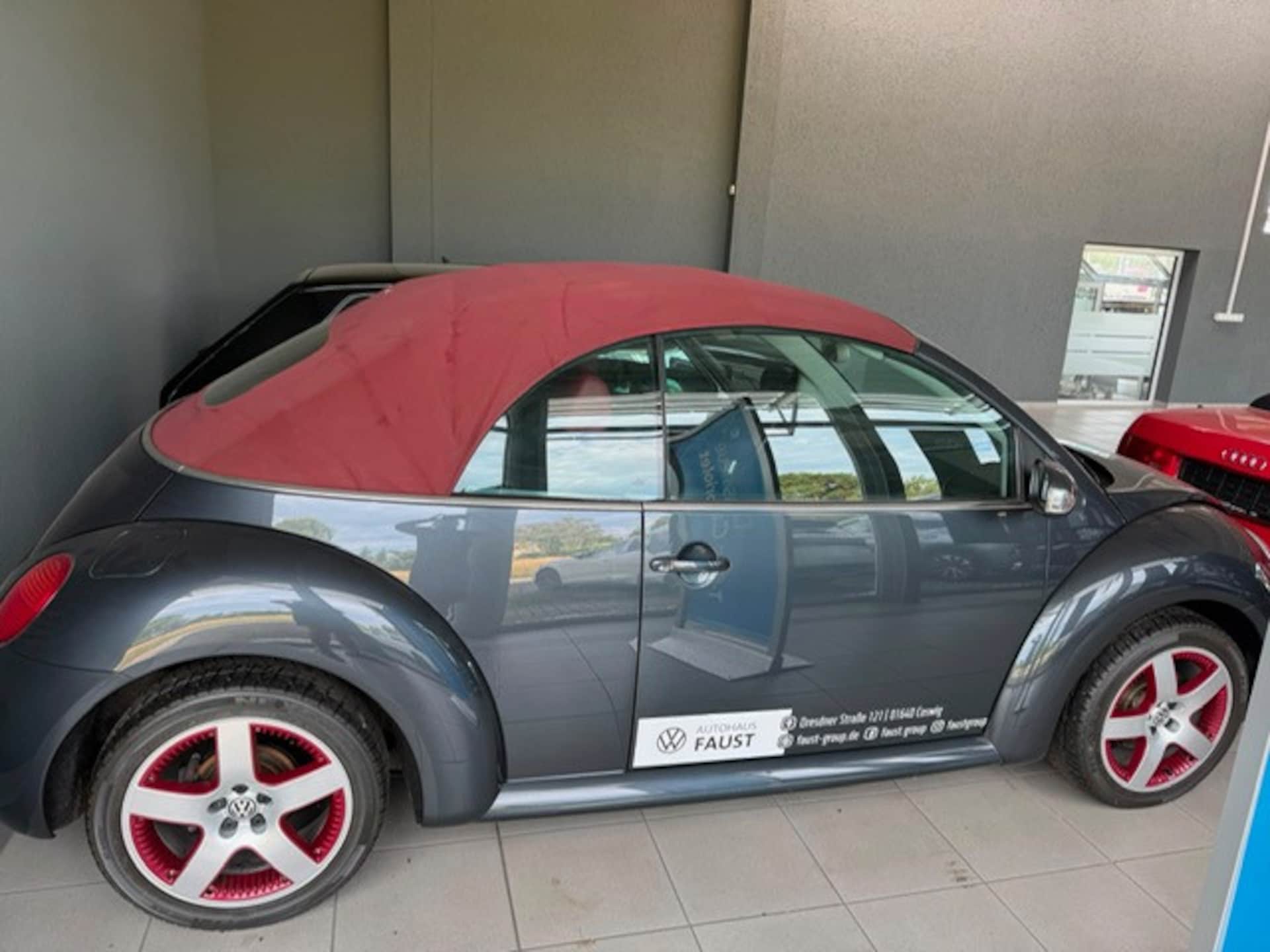 Volkswagen Beetle Cabriolet