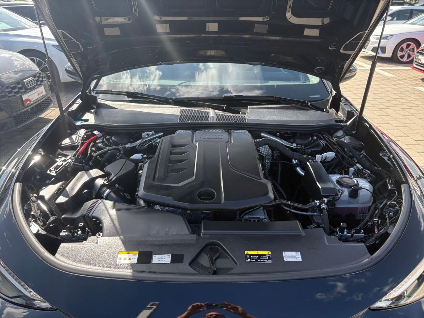 Bild über Audi A6 Avant TFSI 150 kW S tronic - für weitere Informationen kontaktieren Sie den Audi Partner