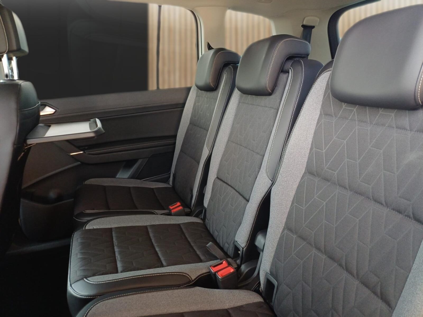 Volkswagen Touran – Bild 11