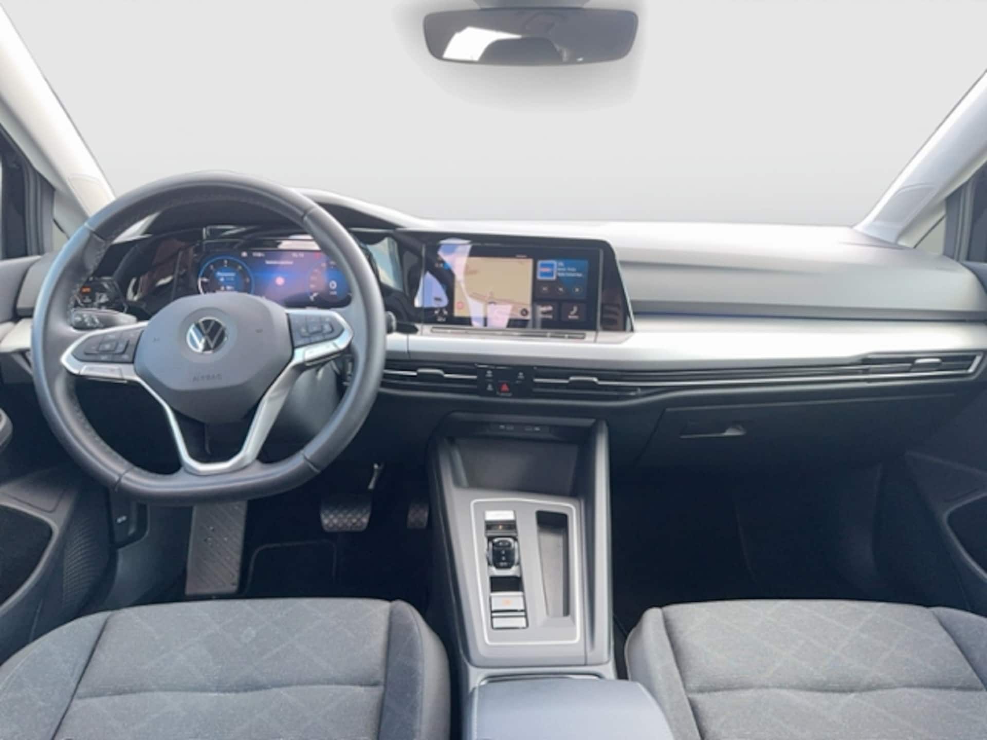 Volkswagen Golf Variant Life